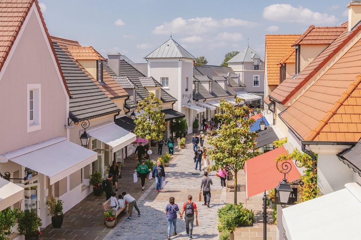 Magic Studio - Disneyland Paris Shopping Village 9 Minutes Chessy  Exterior foto
